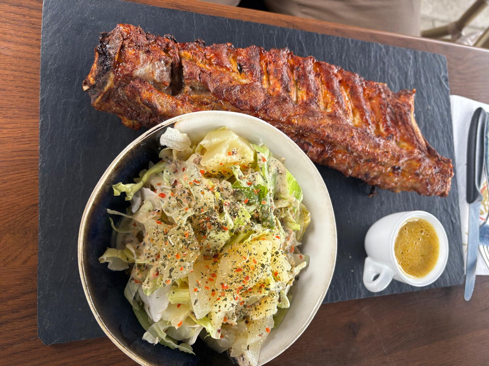 See Bistro, Minigolf und Bootvermietung