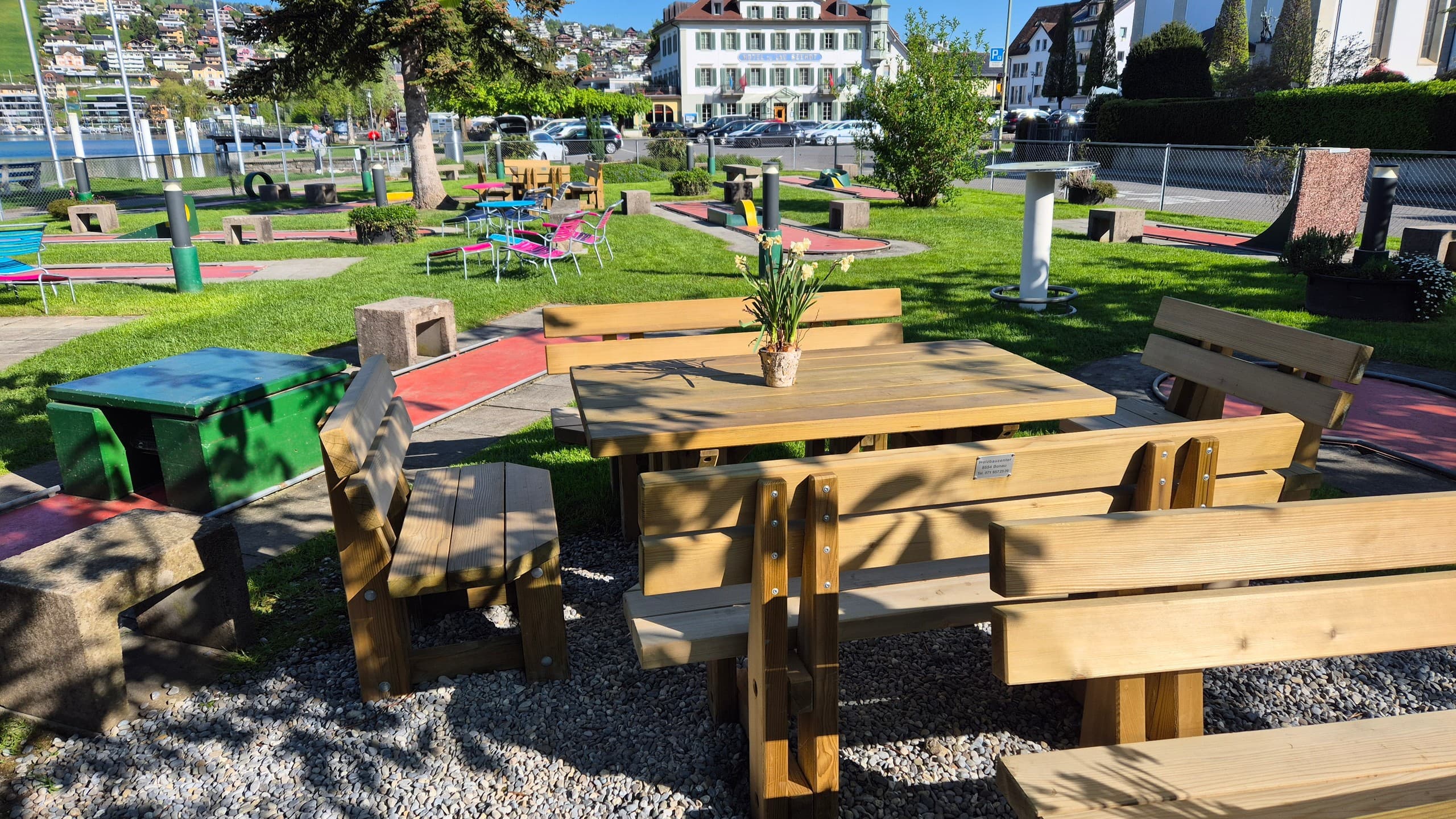 See Bistro, Minigolf und Bootvermietung